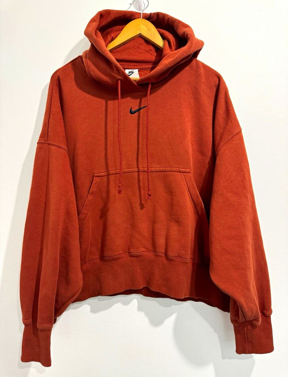Nike Sportswear Cropped Women’s Orange Fleece Pullover Hoodie Logo Pockets #1114